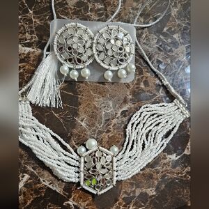 Silver choker set with studs